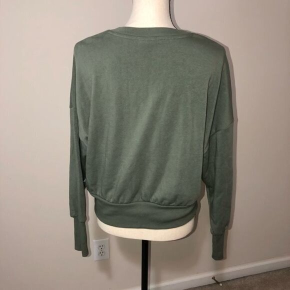 Old Navy Womens Size Medium Just Vibing Graphic Sweatshirt Green Sun NEW - Picture 8 of 9